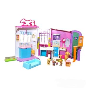 Mattel Barbie Vet Folding Pet Care Center Dog Puppy Lot Taffy Potty Training